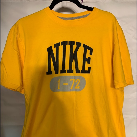 XL Nike T, yellow work black letters like new - Picture 1 of 2